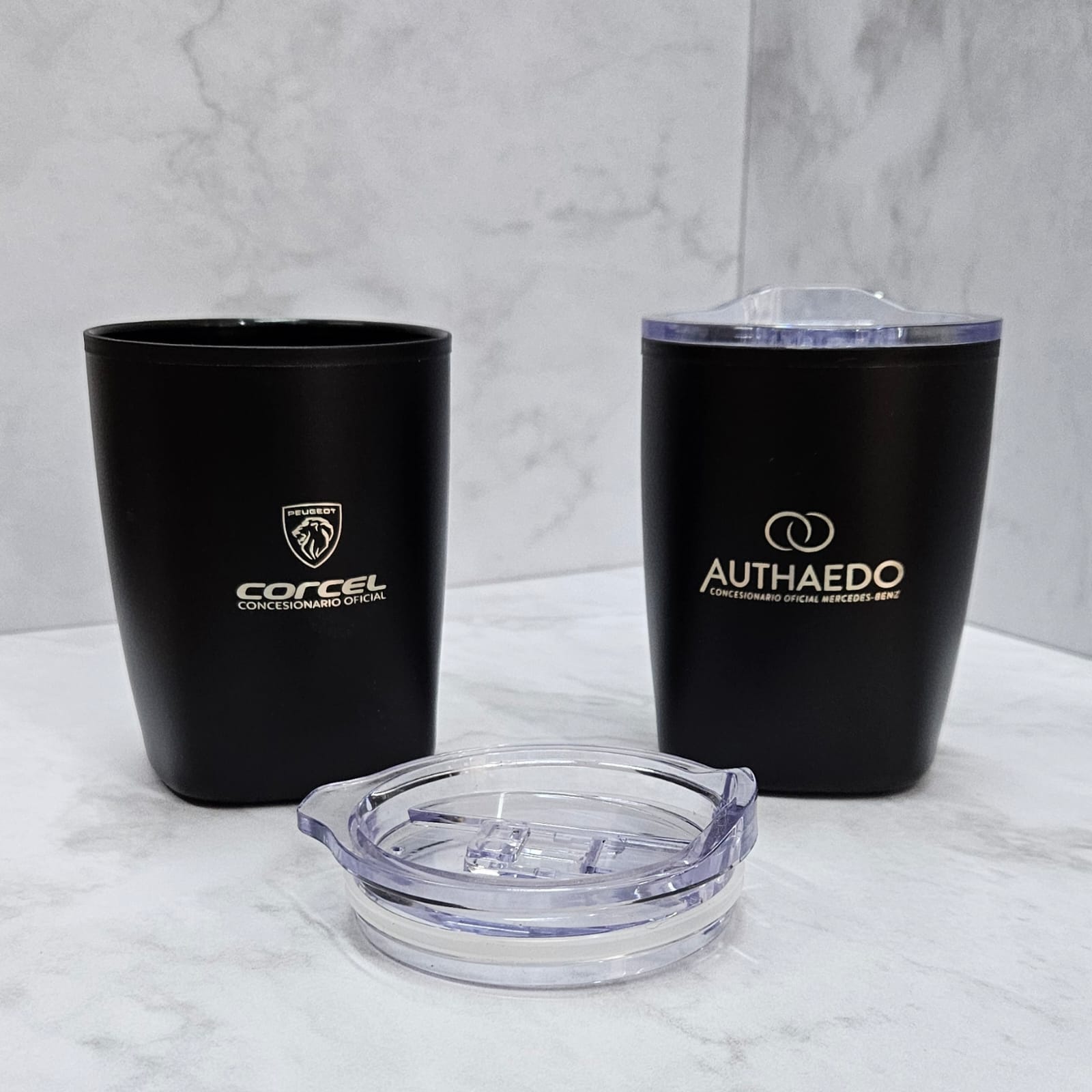 Jarro con logo Haedo y Corcel